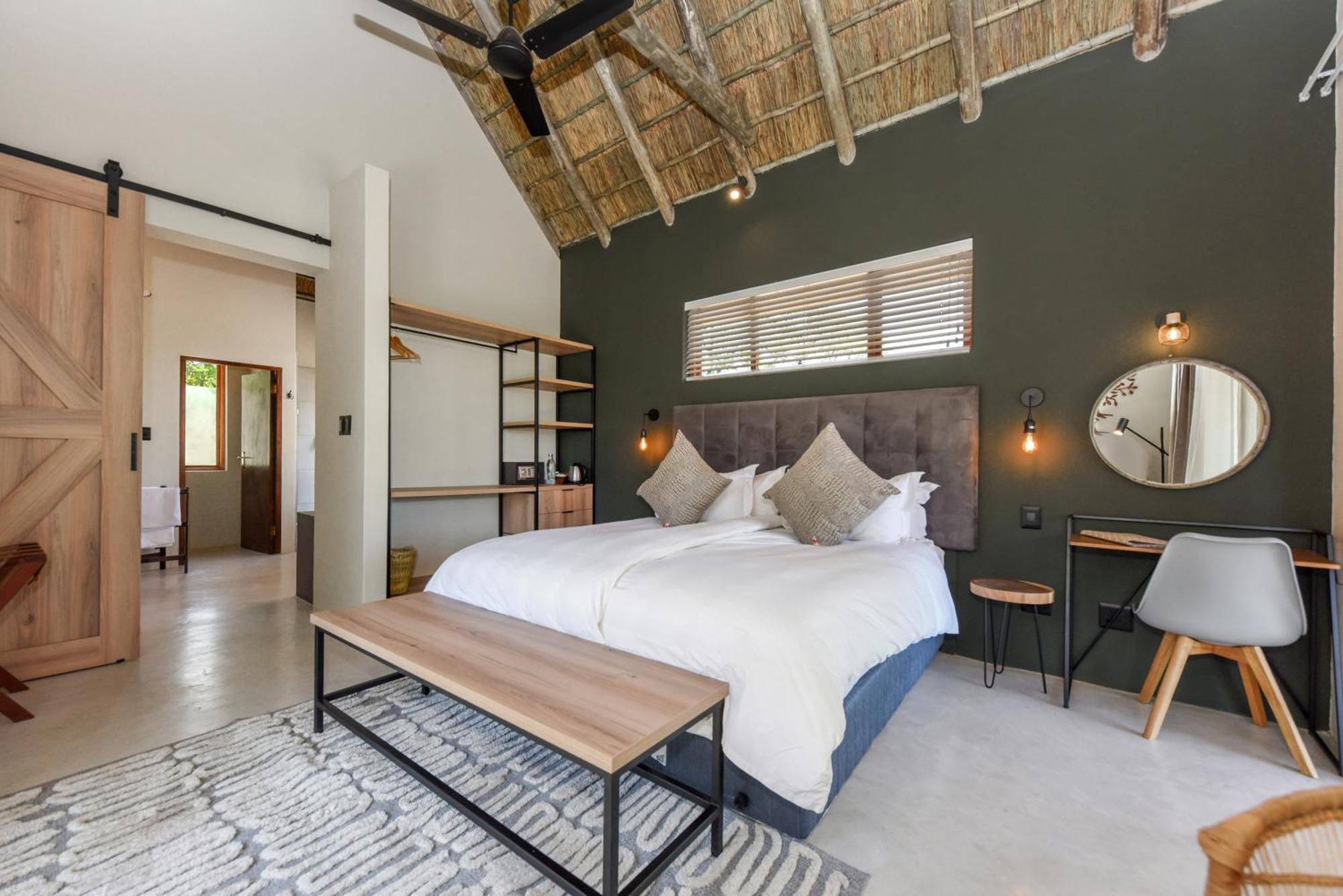 Mziki Safari Lodge Vaaldam Номер фото