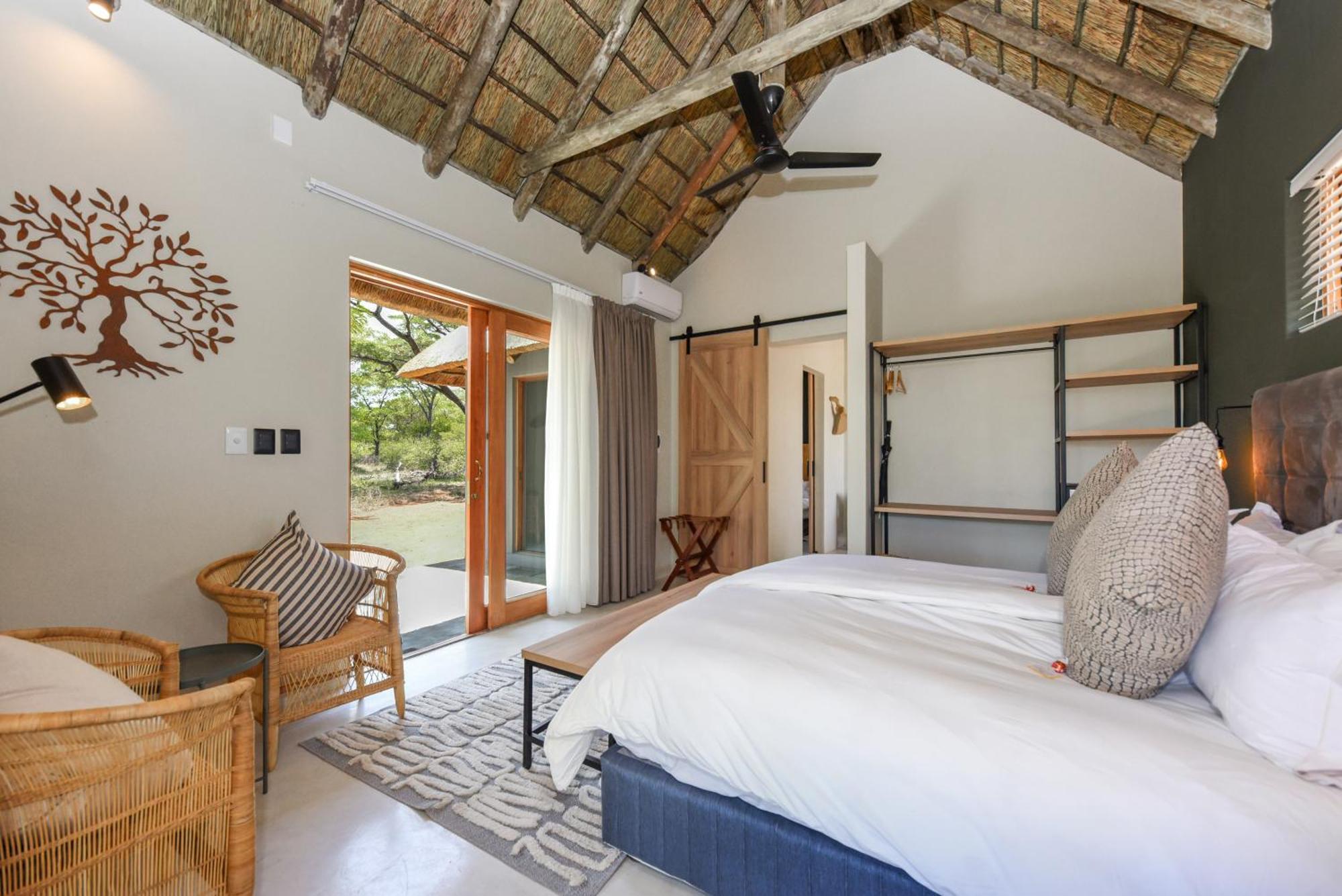 Mziki Safari Lodge Vaaldam Номер фото
