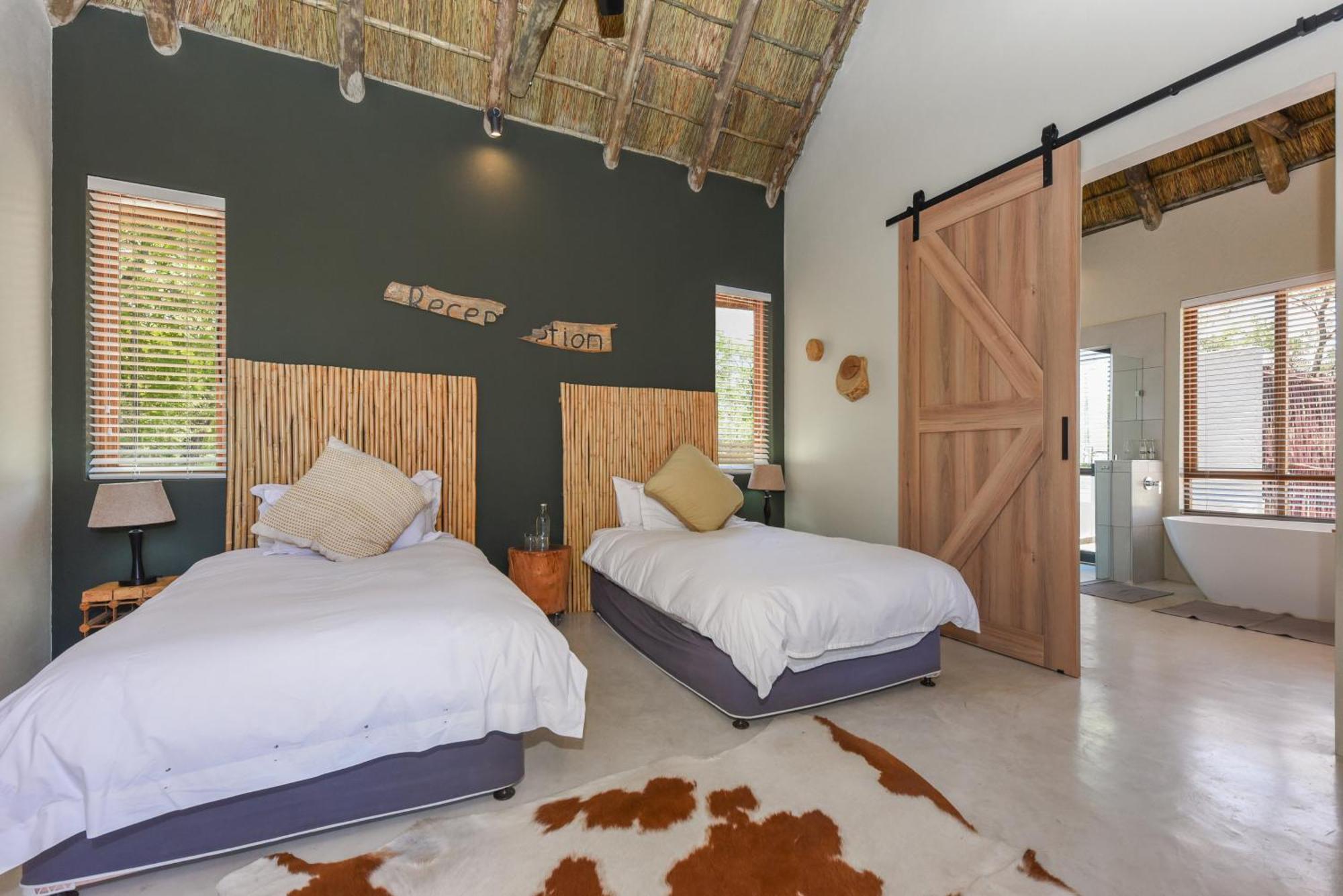Mziki Safari Lodge Vaaldam Номер фото